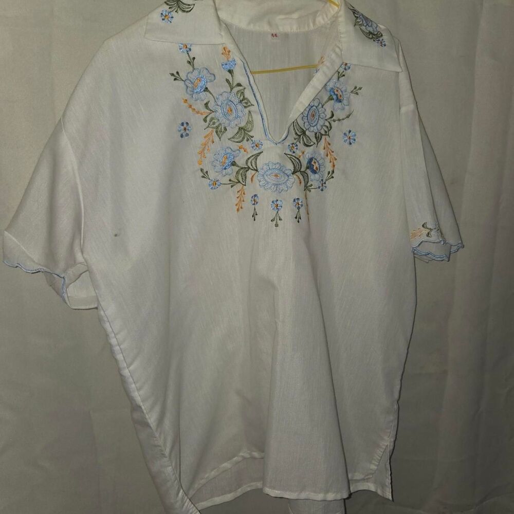 Vintage Cottagecore Embroidered Linen-Blend Blouse | Size 44 (Medium/Large - Picture 2 of 8